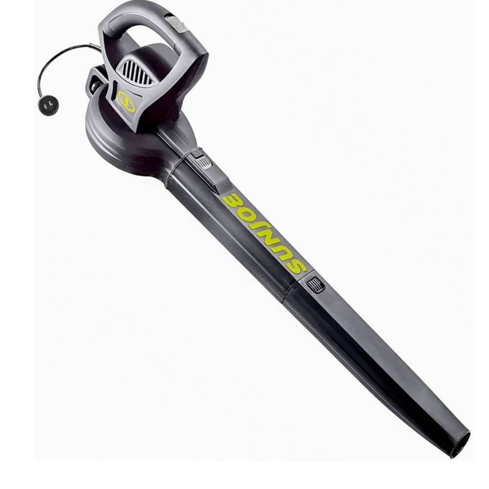 Black Compact Leaf Blower (can also be used for snow blowing) - Picture 2 of 6
